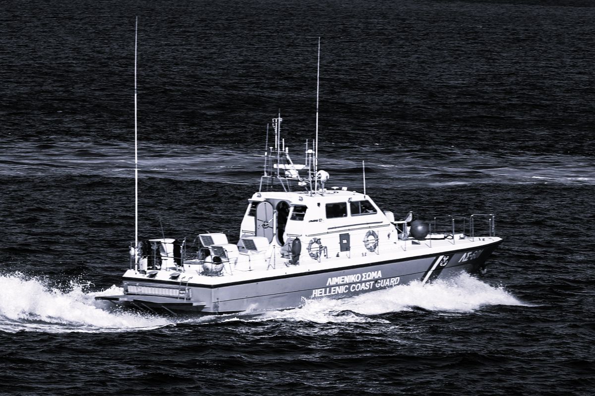 Two French Nationals Rescued from Yacht off Mykonos