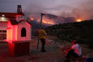 Greece’s Aging Power Grid Blamed for Wildfire Surge