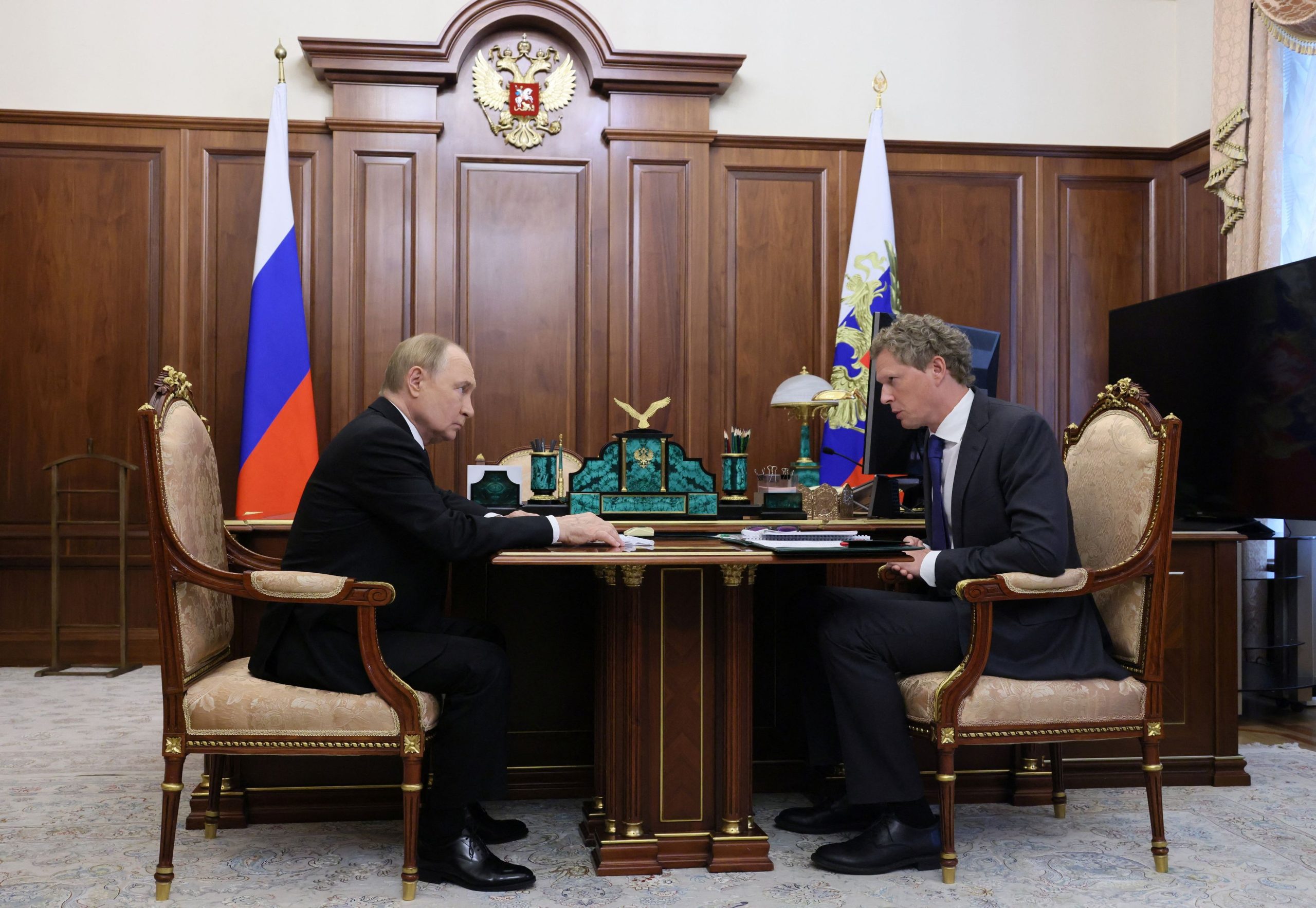 Russia Reaffirms Peace Terms: Full Ukrainian Withdrawal