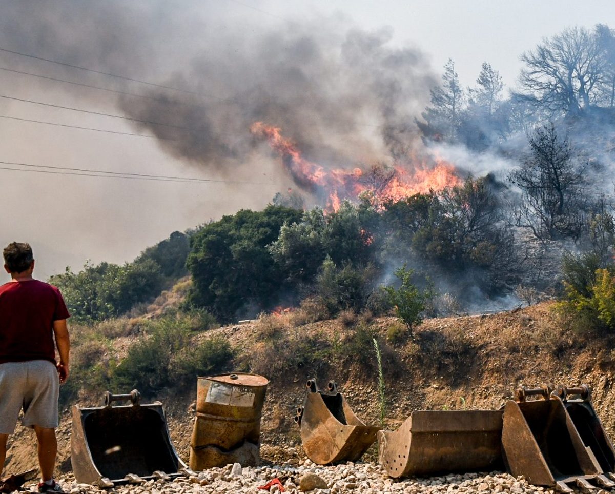 Arrests Made in Patras Over Suspected Arson Attacks