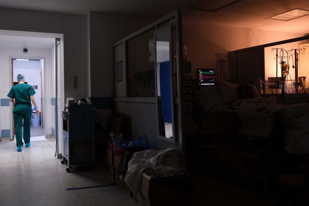 Second Elevator Failure in Athens Hospital Within Days