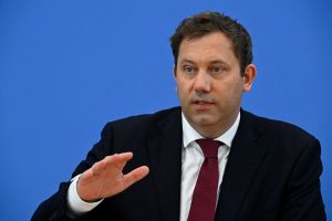 Germany Οpen to Role in Ukraine Security after Ceasefire