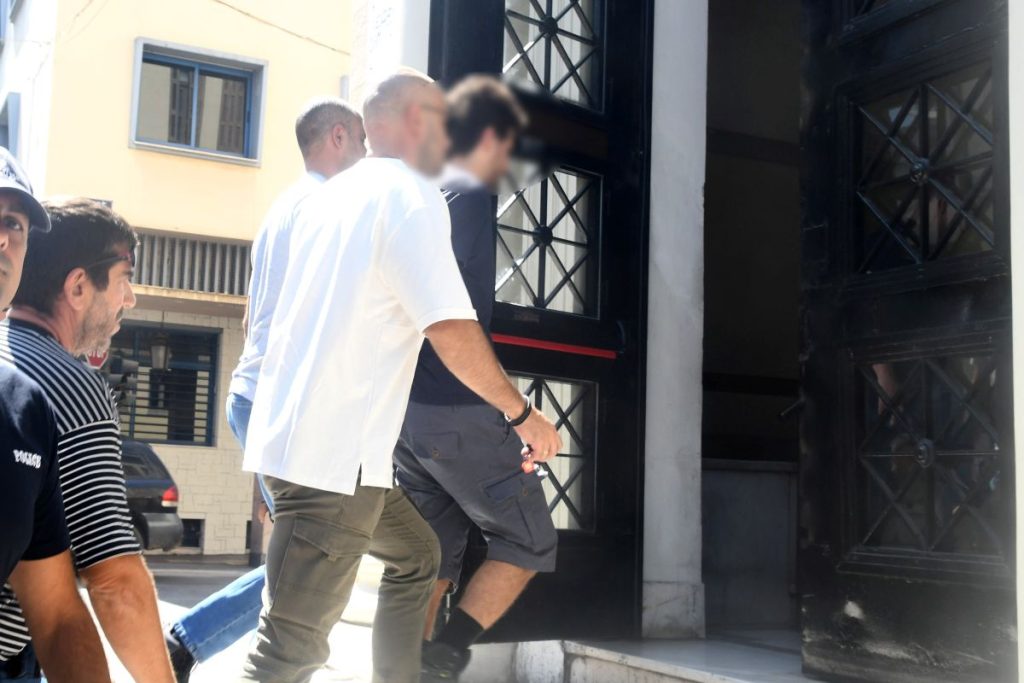 Patras Wildfire Destroys 10,007 Acres and 90 Homes