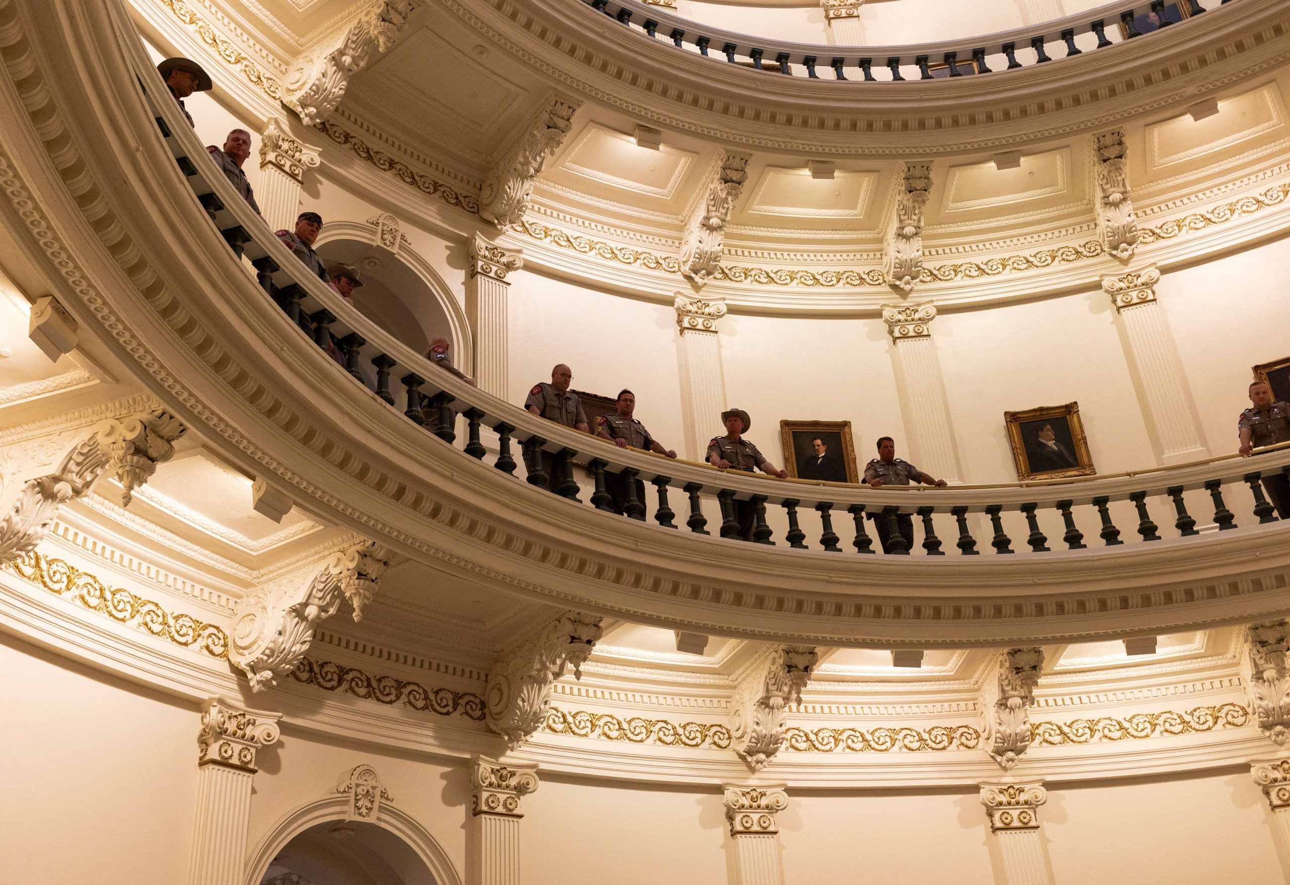 US State Department Notes Gains and Challenges for Greek Press