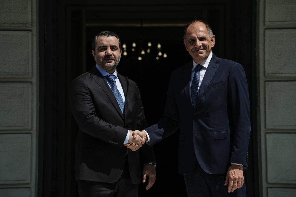 Interim Syrian Govt’s FM in Athens for Talks on Wed.