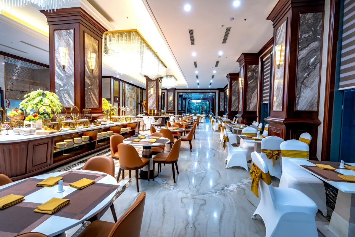 Hotels Rethink Breakfast Buffets to Cut Food Waste