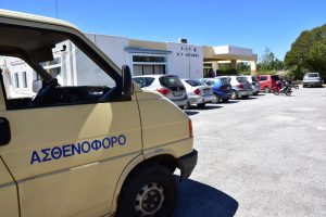Elderly Woman Dies Waiting for Ambulance in Aegina