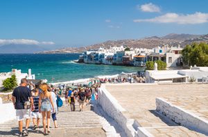 Germany and UK lead Greece’s €20.6bn tourism revenues