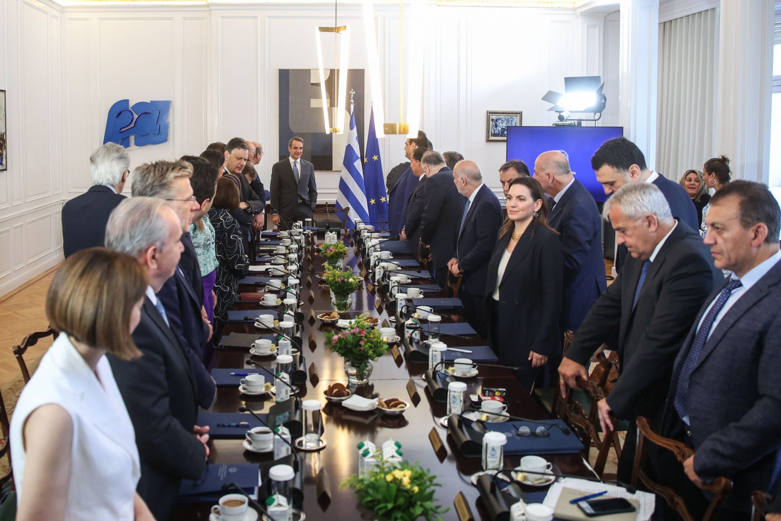 Greek Cabinet to Discuss Reforms on Energy, Economy, and Culture