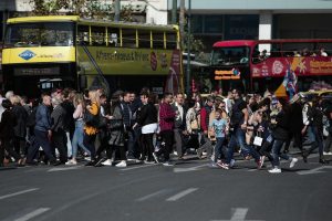 Who Belongs to Greece’s Middle Class in 2025?