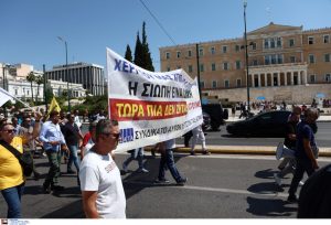 Athens Taxi Drivers Press On With 48-Hour Strike
