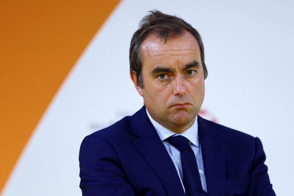 Macron Appoints Sébastien Lecornu as New French Prime Minister