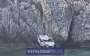 Tragedy in Kefalonia: 23-Year-Old Dies After Car Falls Off Cliff