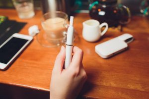 E-cigarette Explodes in Man’s Mouth in Crete