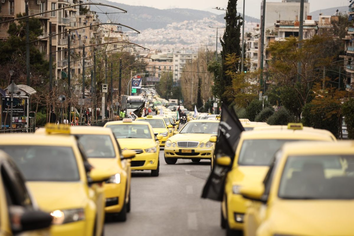 Athens Taxi Drivers Announce 18-Hour Strike