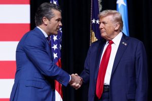 Trump, Hegseth Address Generals in Gathering Without Modern Precedent (Vid)