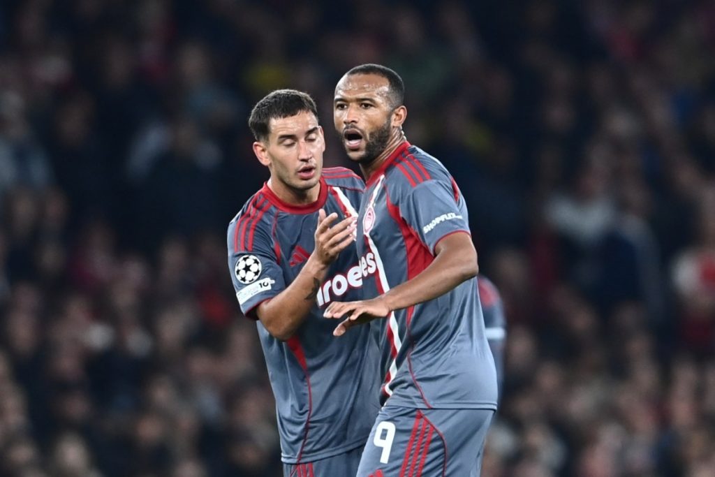 Arsenal-Olympiacos 2-0 in 3rd Match of CL Play