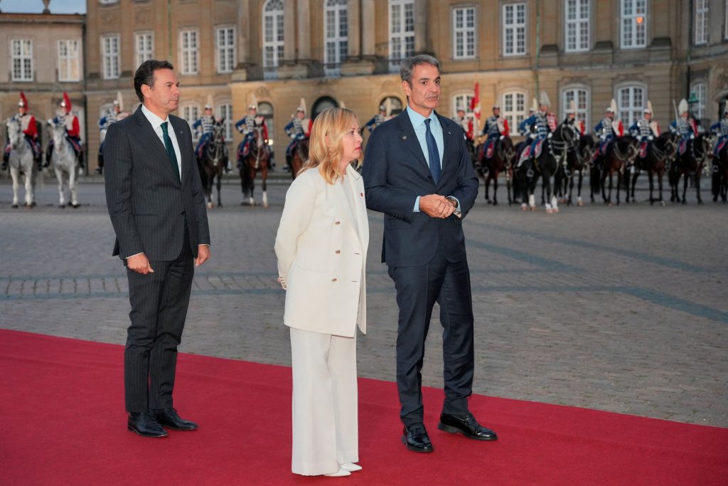 Sources: Greek PM Stresses that Europe Must Also Protect its Southern Borders