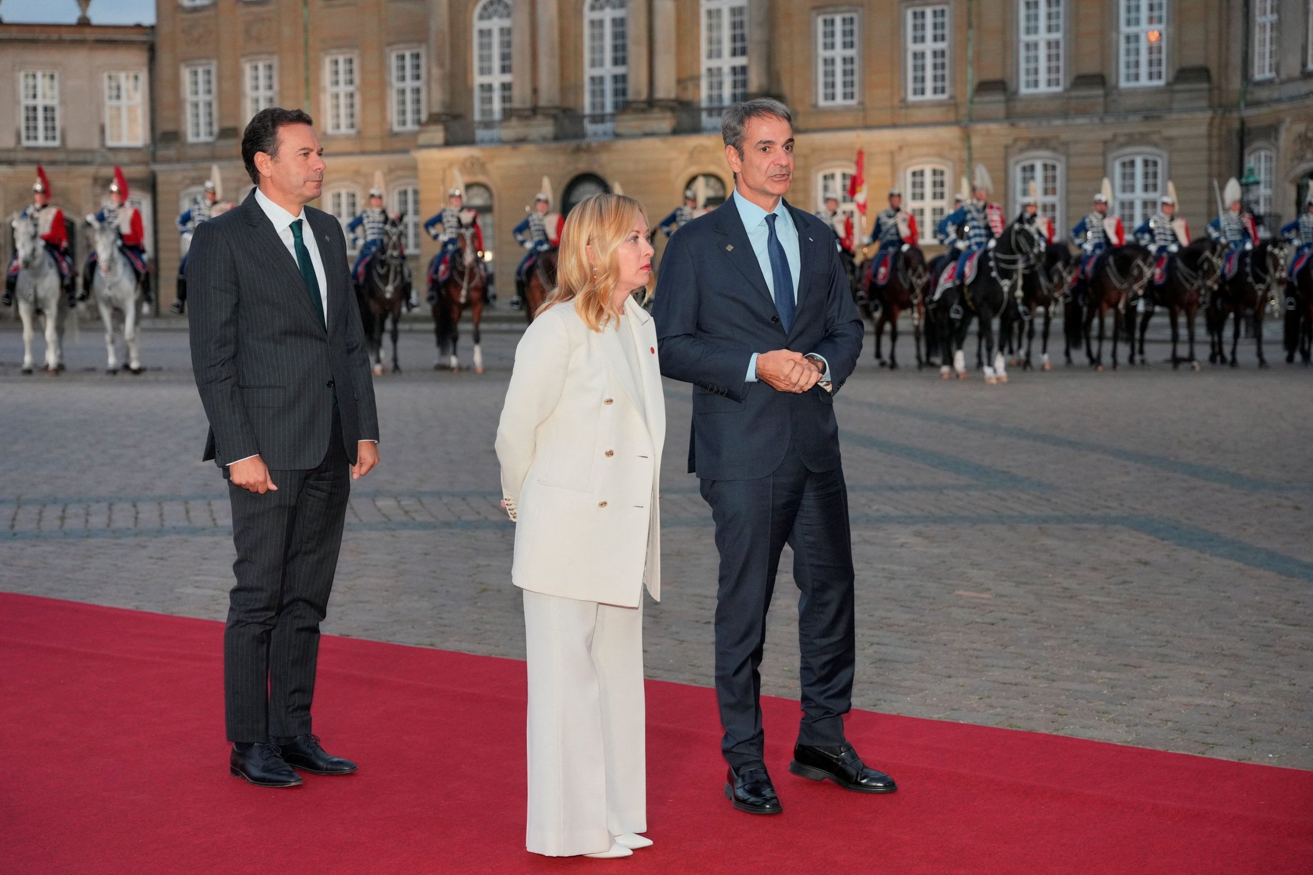 Sources: Greek PM Stresses that Europe Must Also Protect its Southern Borders