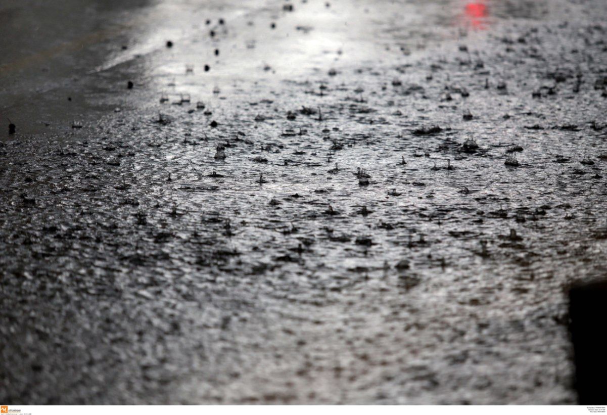 Severe Weather Hits Western Greece, Expanding Across the Country