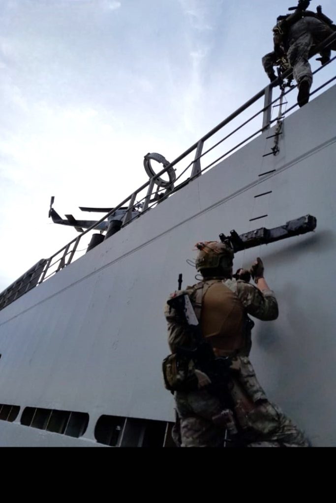 greece military drill