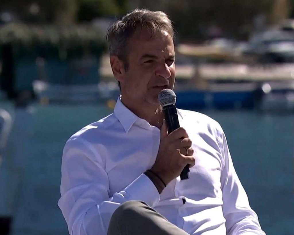 Greek PM Presents ‘Amorgorama’ Marine Protection Plan