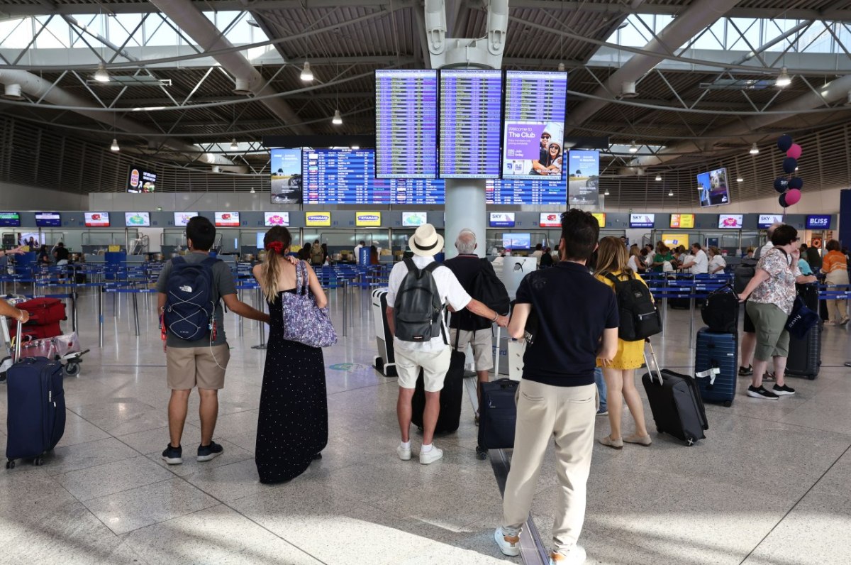 Athens International Airport Passenger Traffic Surges in Sept.