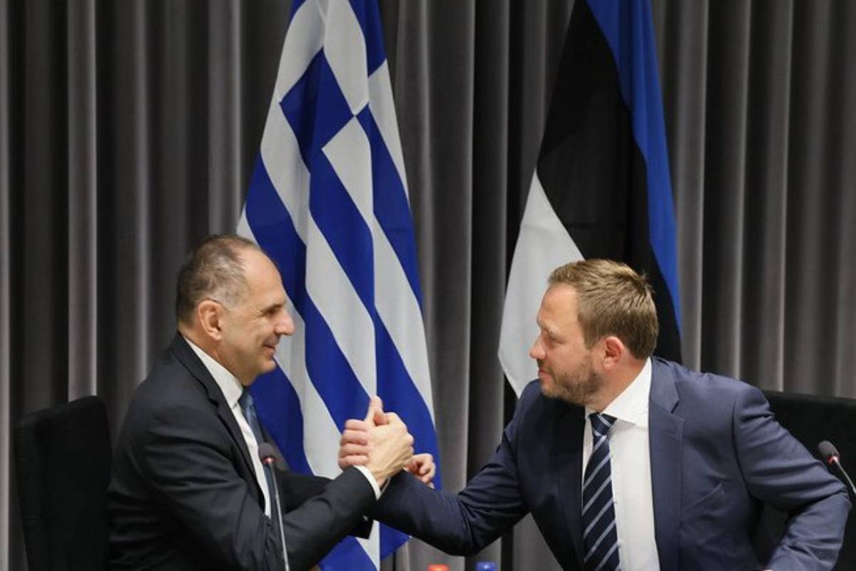 Foreign Minister of Greece Meets With Estonian Counterpart