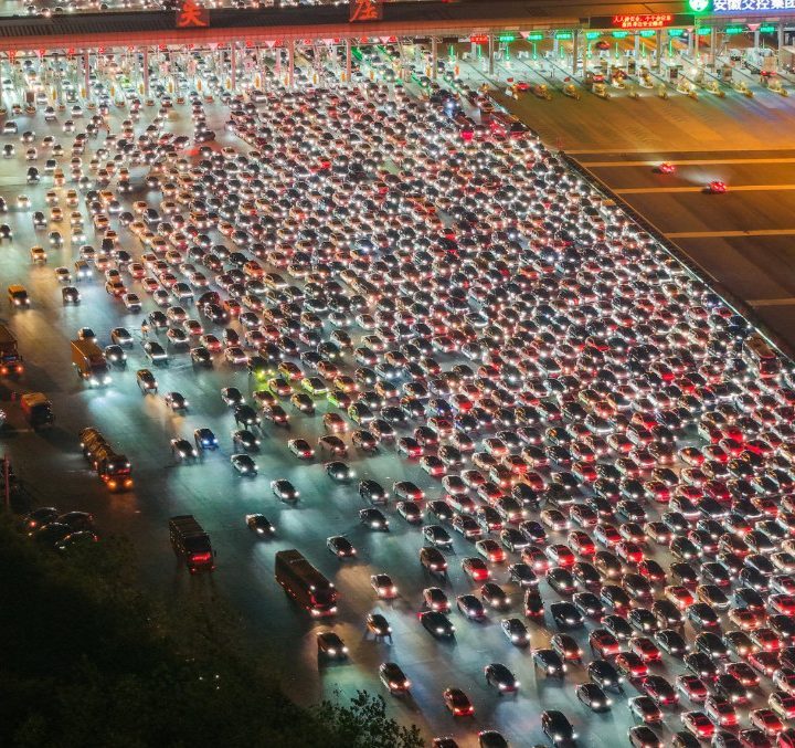 China Hit by Record-Breaking 24-Hour Traffic Jam