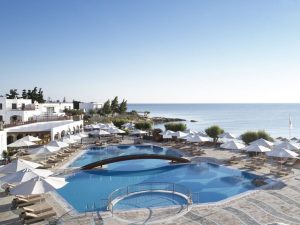 Greece’s Resorts Thrive as “Coolcation” Trend Extends the Season