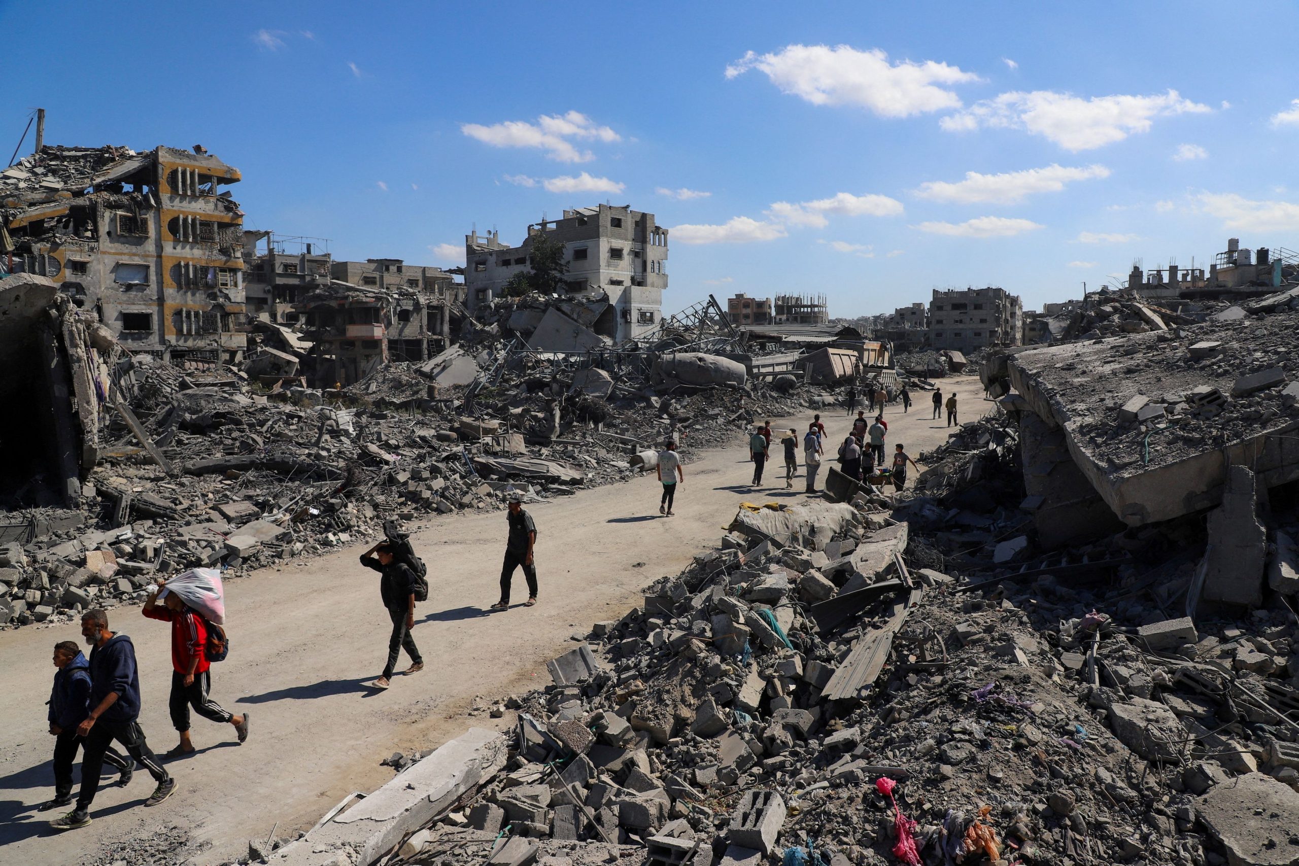 Gaza Aid Ramps Up as Ceasefire Holds, Reconstruction Plans Begin