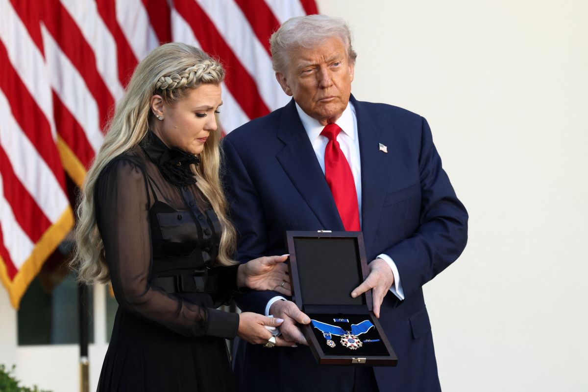 Trump Awards Posthumous Award to Charlie Kirk, Compares Him to Socrates
