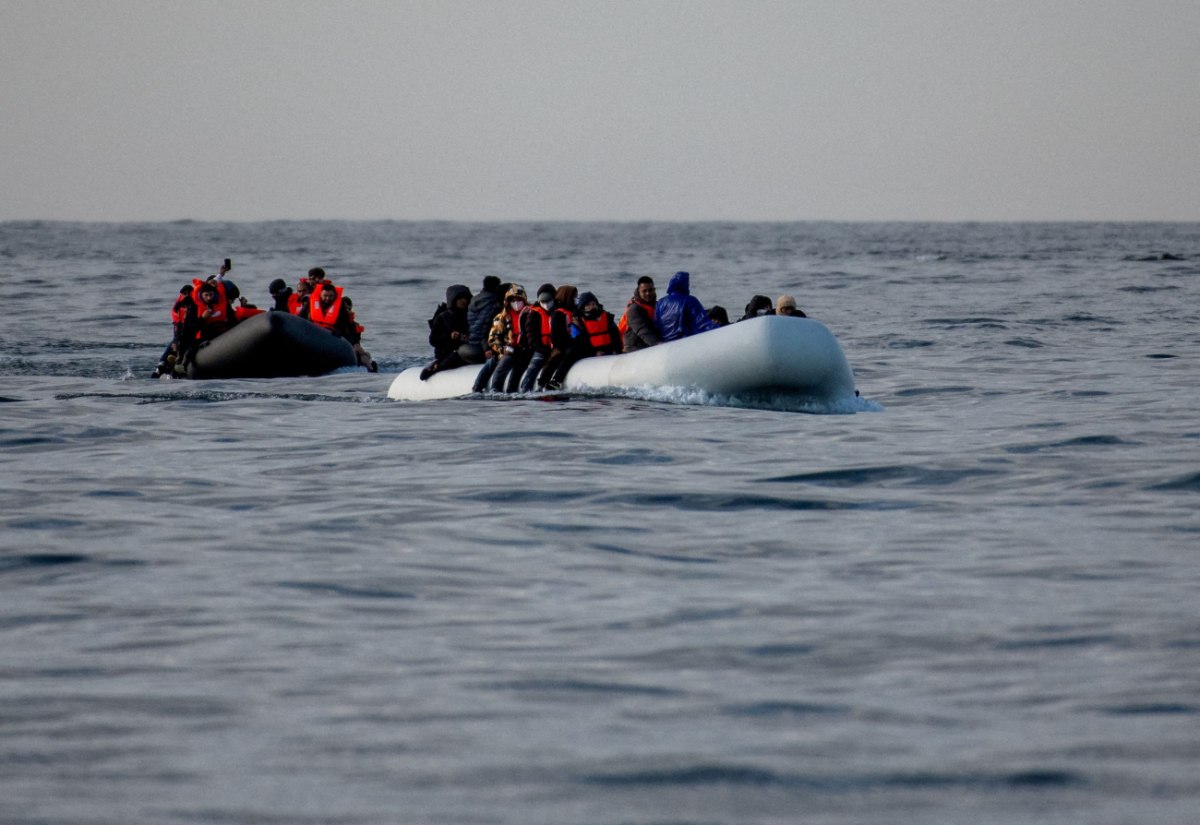 Chios Migrant Boat Crash Leaves Two Women Dead, Six Injured