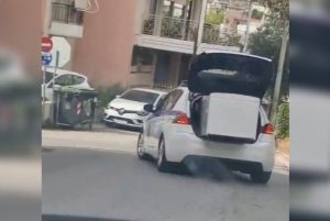 Images of Fridge Transported in Police Car Go Viral (Vid)