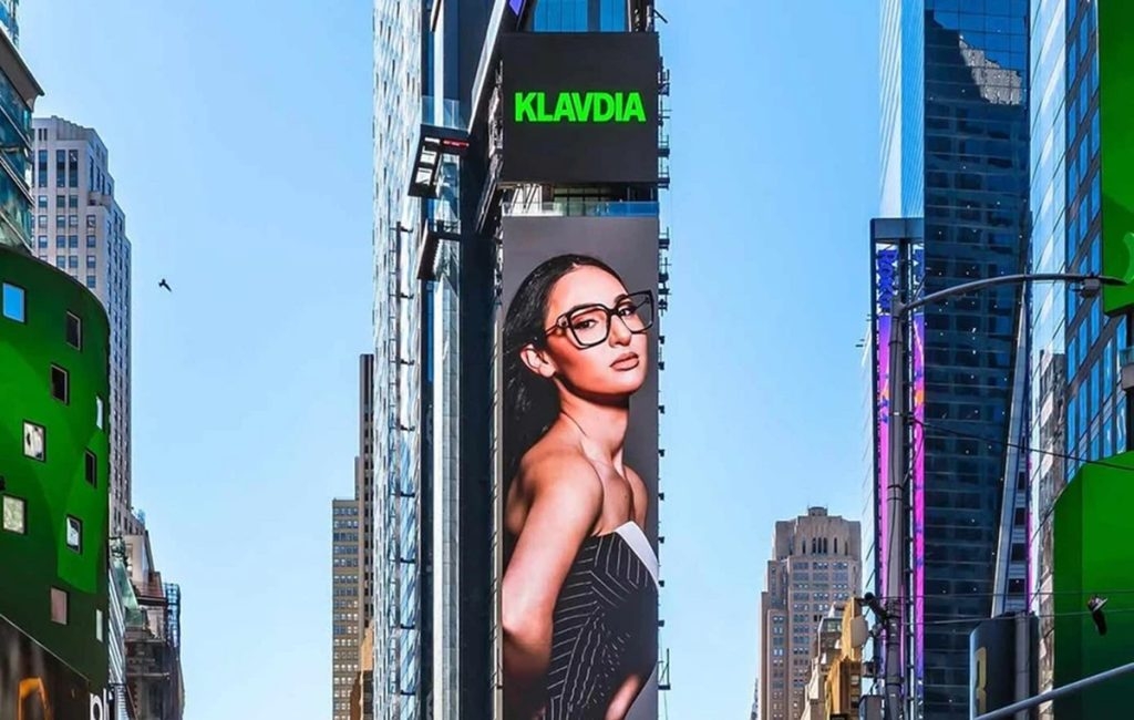 Klavdia in Times Square: Young Greek Performer Debuts in Spotify Campaign