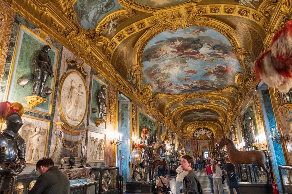 The Worlds Daring Museum Heists: From the Louvre to the National Gallery