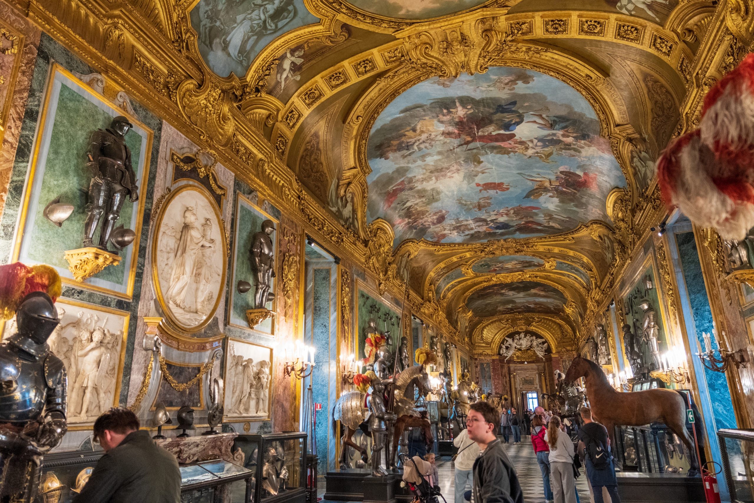 The Worlds Daring Museum Heists: From the Louvre to the National Gallery