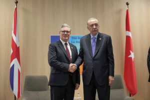 Starmer’s Turkey Trip Stirs Unease Over Jet Sale and Spy Case