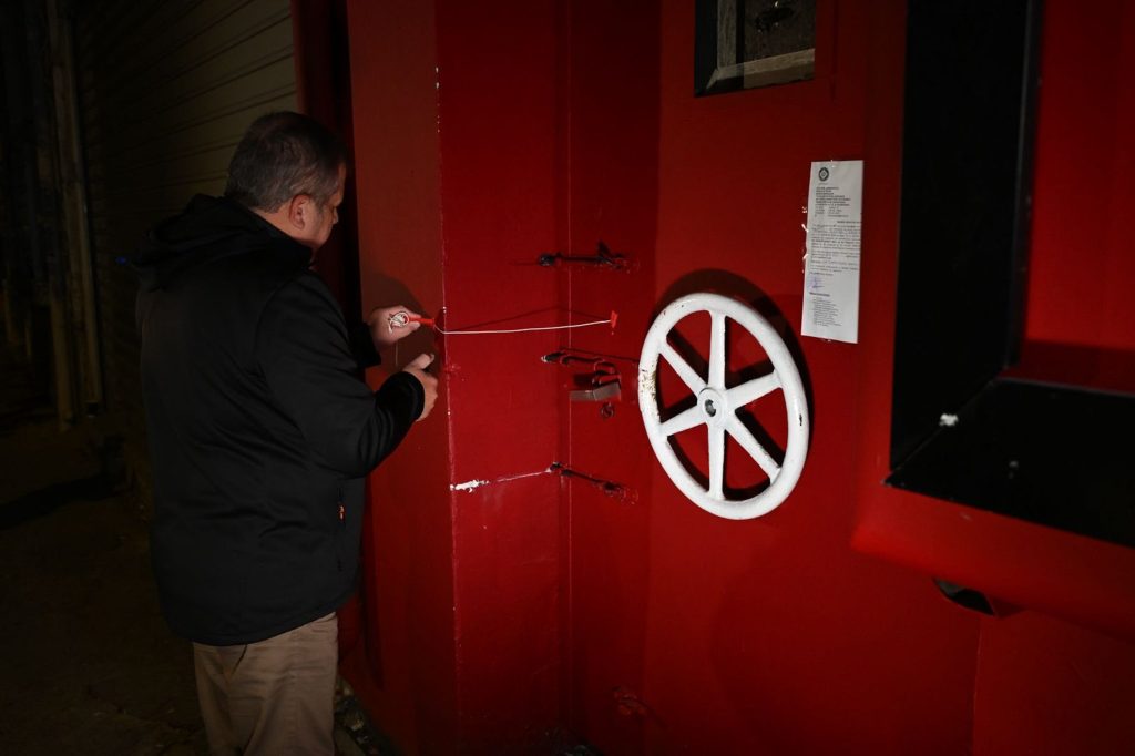 Athens Club Sealed After Teen’s Death Sparks Crackdown