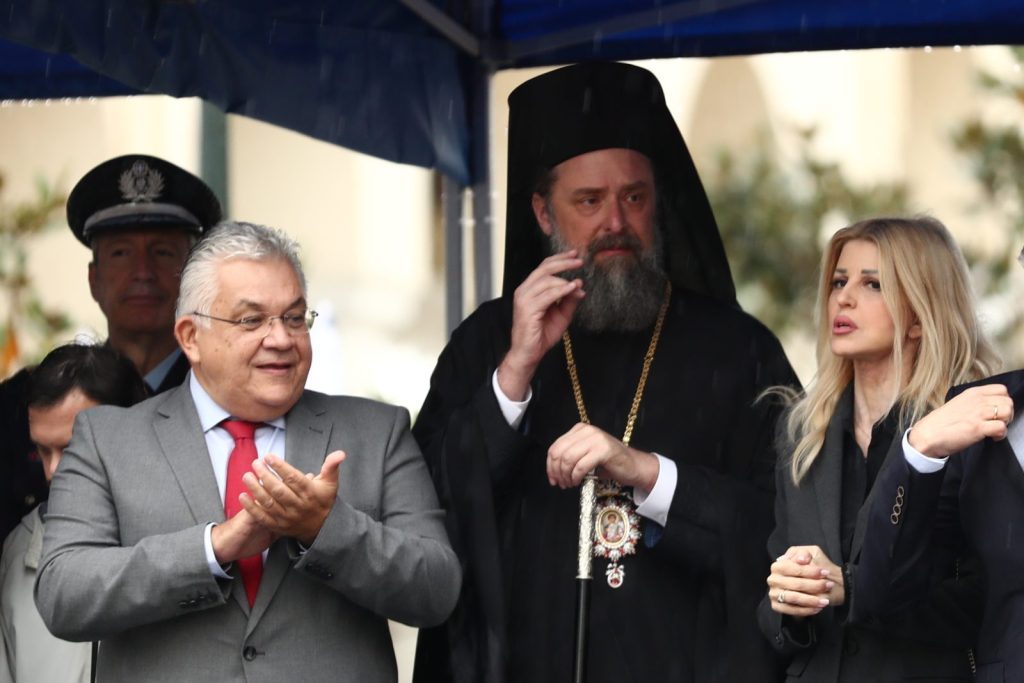 student parade greece