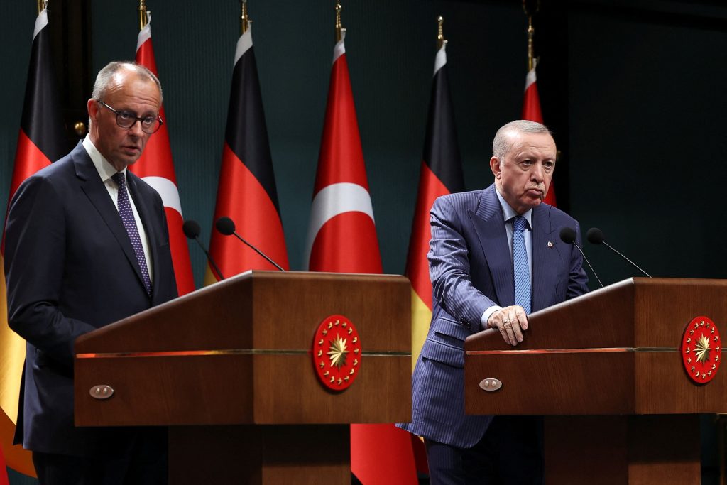 Greece Watches Uneasily as Germany Courts Turkey