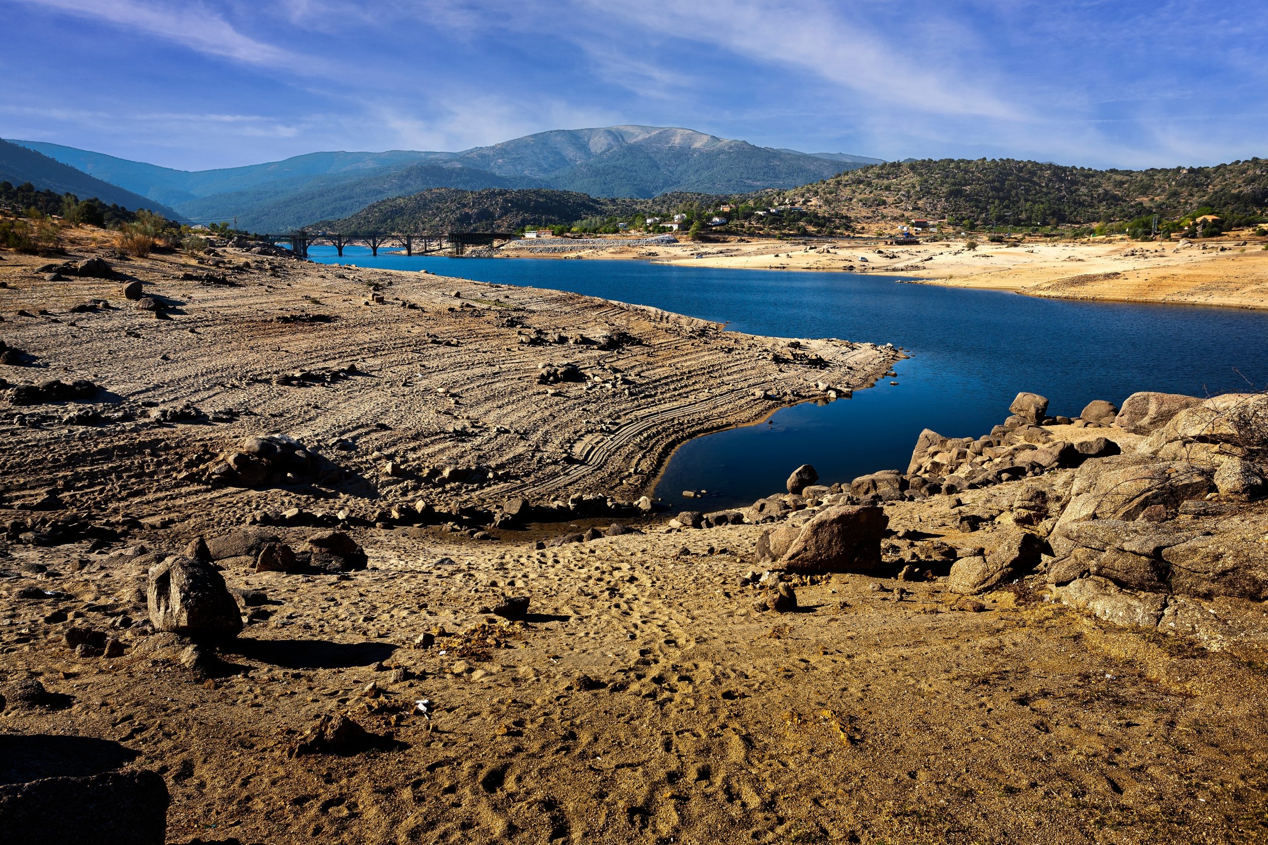 Attica Near ‘Zero Point’ as Water Reserves Plunge