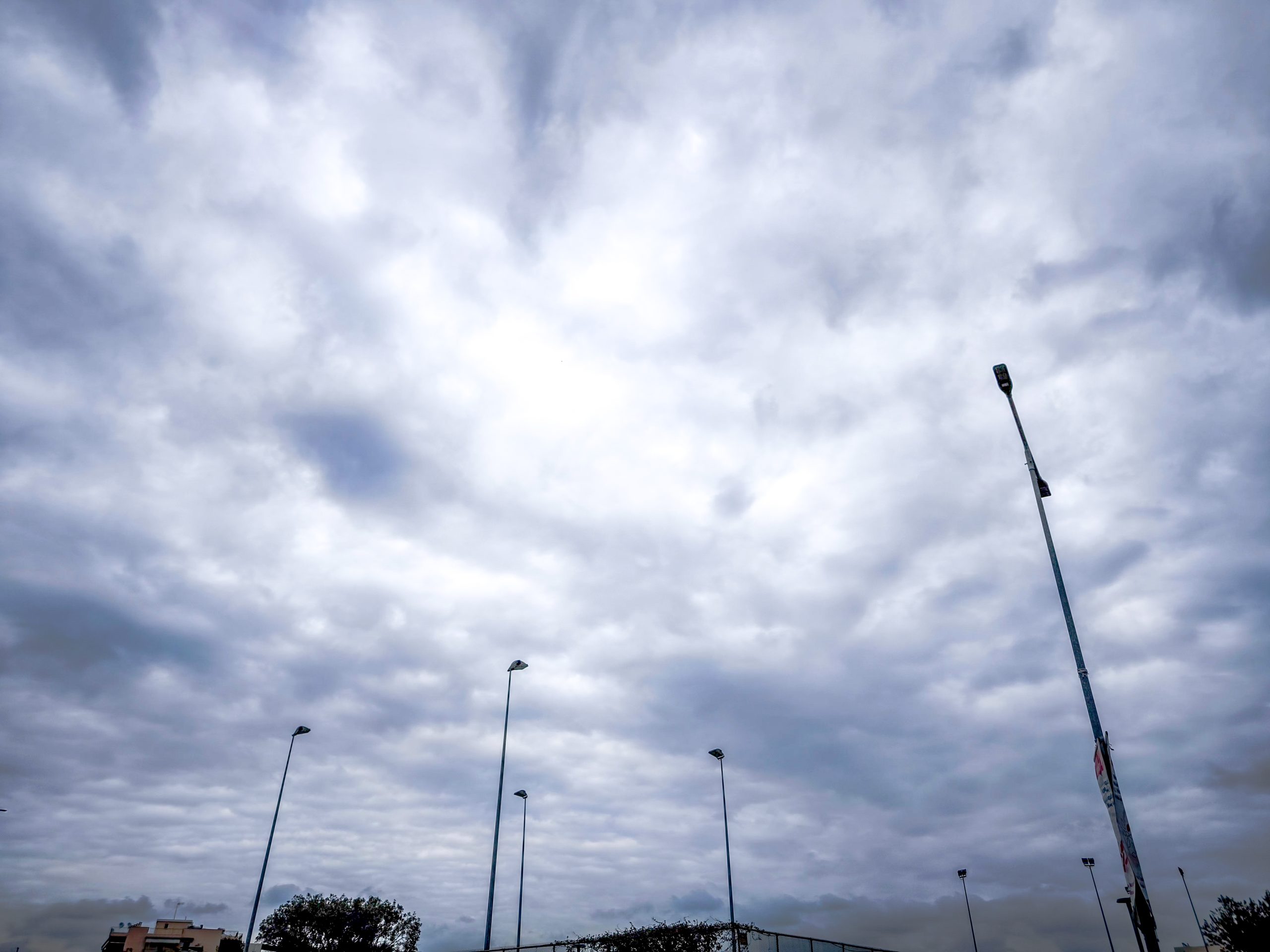 Showers and Thunderstorms Across Greece on Tuesday