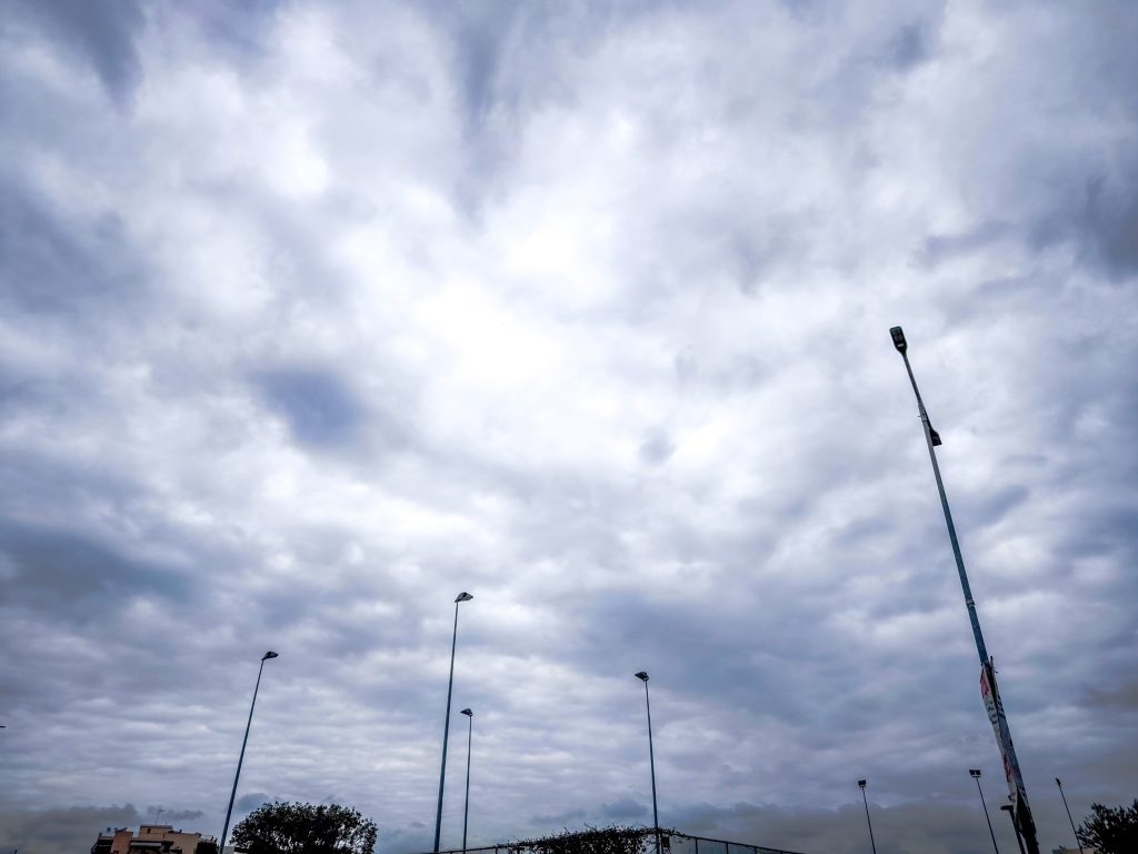 Greece Weather Wednesday: Storms, Dust, and Rising Temperatures