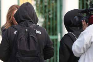 Man Shoots to Scare Teens in Thessaloniki, Injures Boy