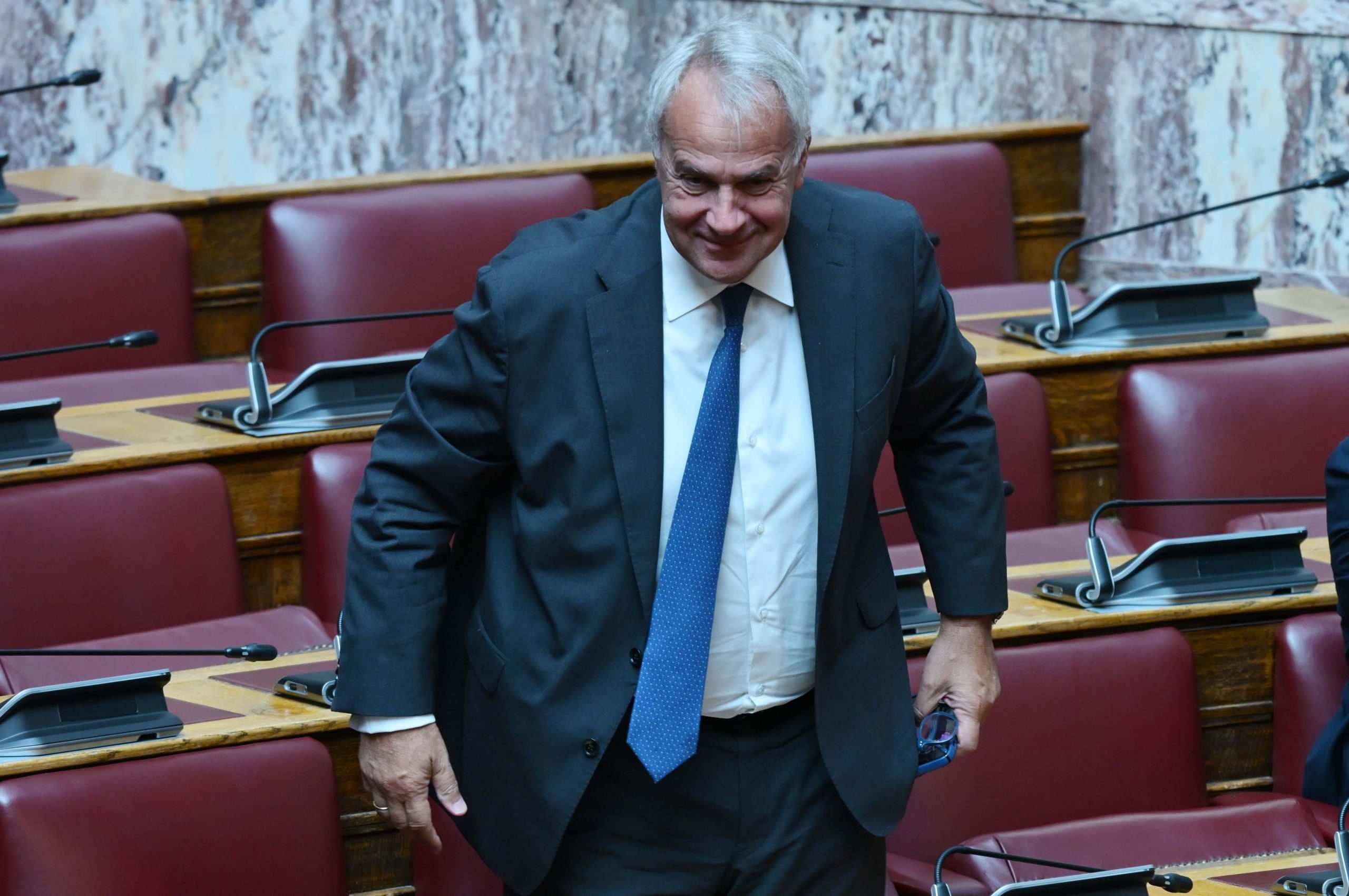 Voridis Denies Political Pressure in OPEKEPE Scandal Hearing