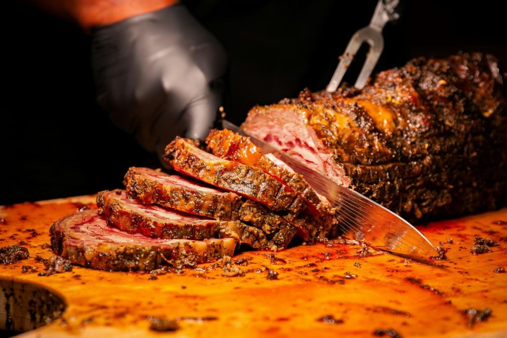 Christmas Meat Prices Set to Surge Across Greece