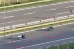 Illegal Street Races Shut Down Bridge in Halkida