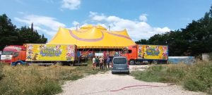 Contemporary Circus Takes Over Veikou Grove This Weekend