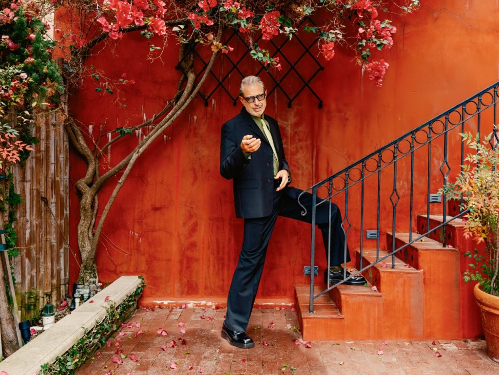 Jeff Goldblum on Leather Jackets, Fist Bumps and His ‘Darn’ Oura Ring